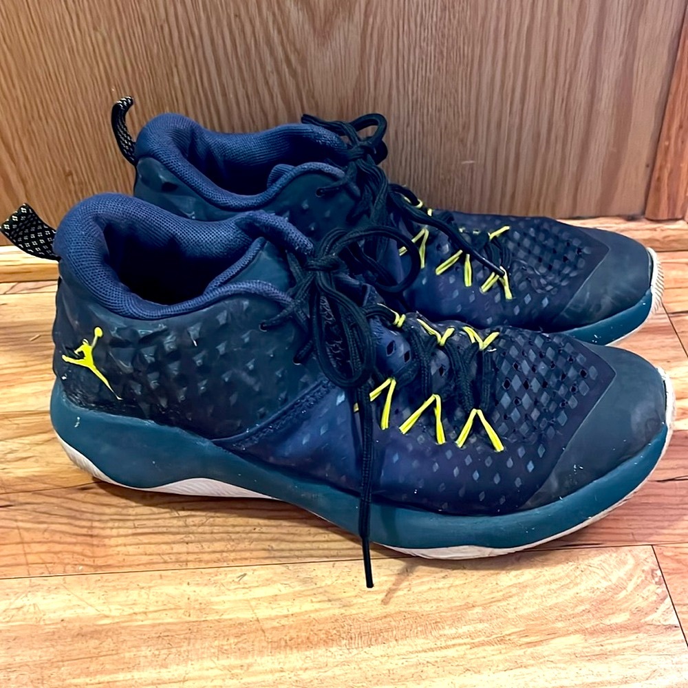 Nike Air Jordan Extra Fly Shoes Mens Size 8 Navy Leather Basketball Sneakers GUC